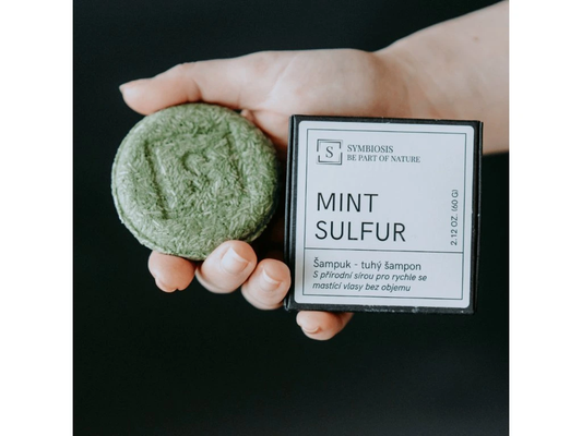 Symbiosis Mint Sulfur – tuhý šampuk s přírodní sírou, 60 g